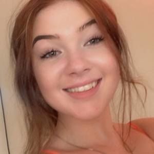 Meet your Posher, Paige